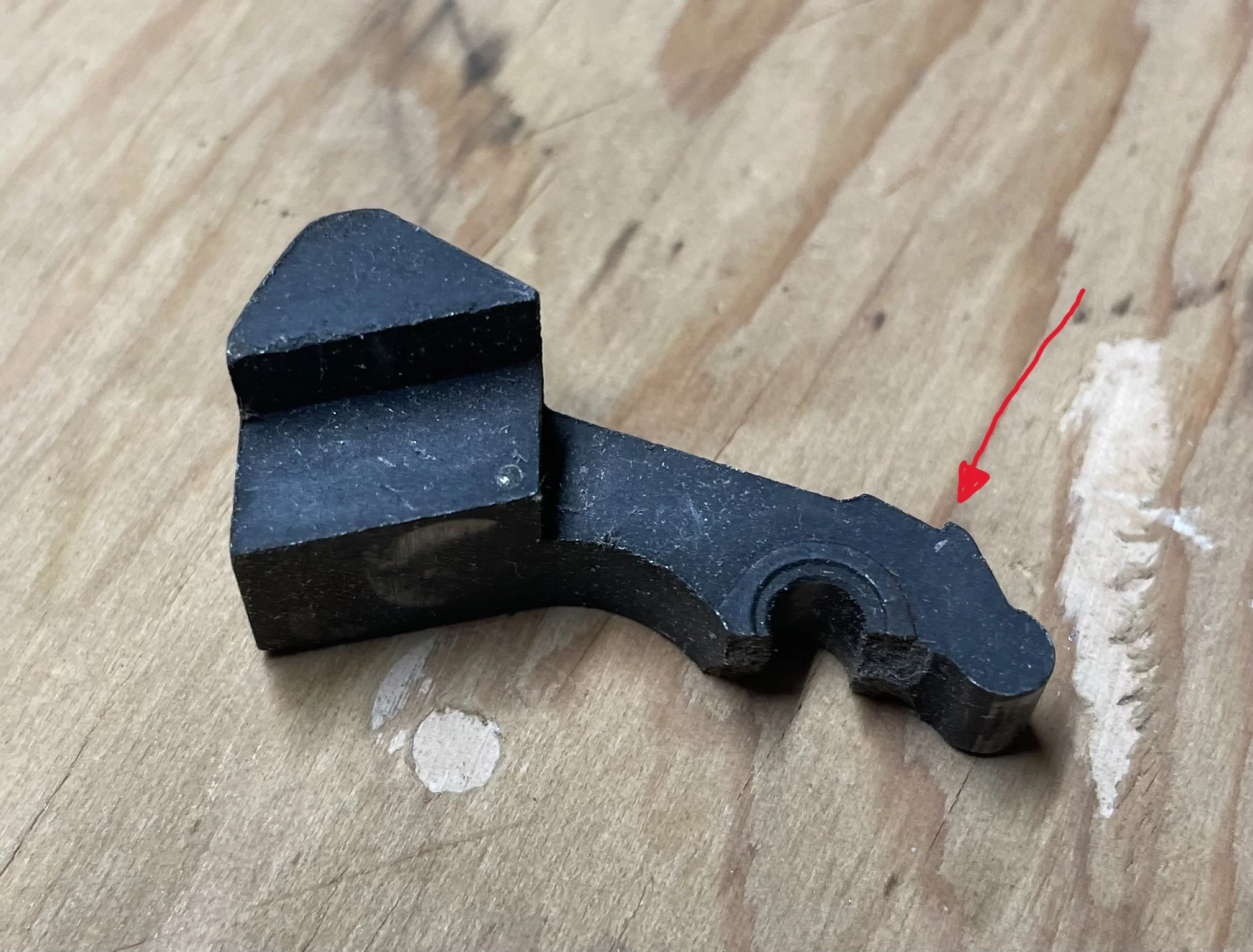 right hammer sear notch.webp